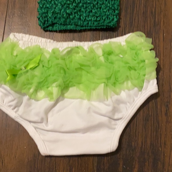 CLEARANCE!!!!    Brand new super cute green set for girls 0-12 months. - Picture 2 of 3
